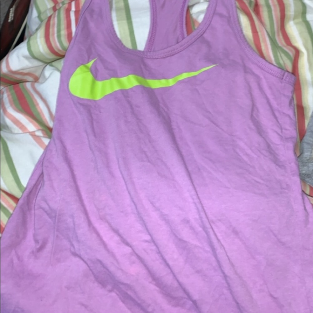 tank top nike